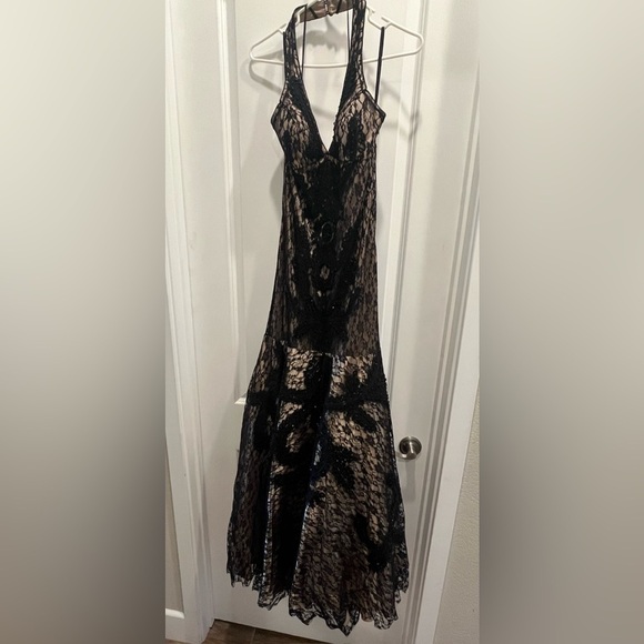 Sue Wong Dresses & Skirts - Sue Wong Nocturne Y2K Lace Beaded Open Back Halter Tulle Dress Gown